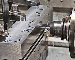 Usinagem de peças CNC
